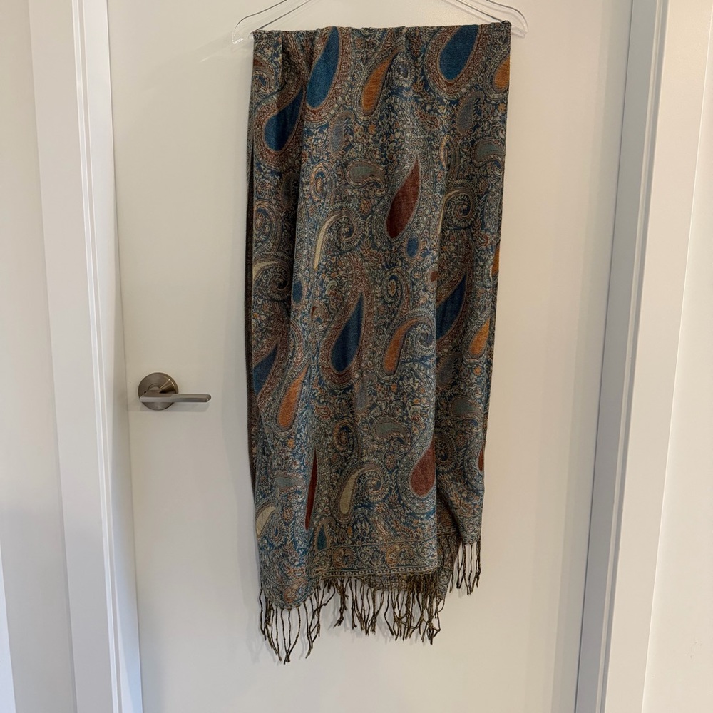 Paisley Patterned Scarf with Fringe